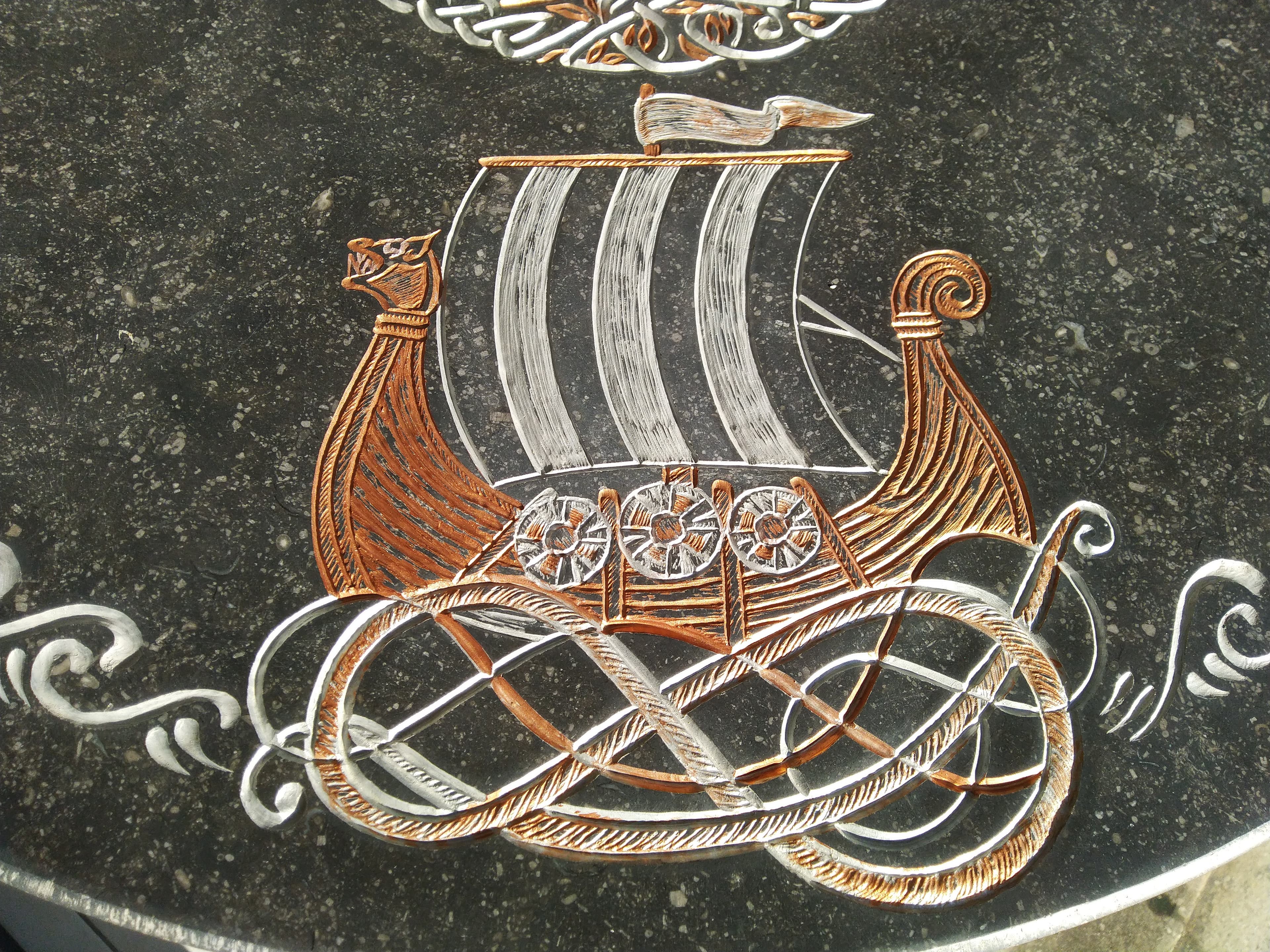 Vikings, Yggdrasil et drakkars