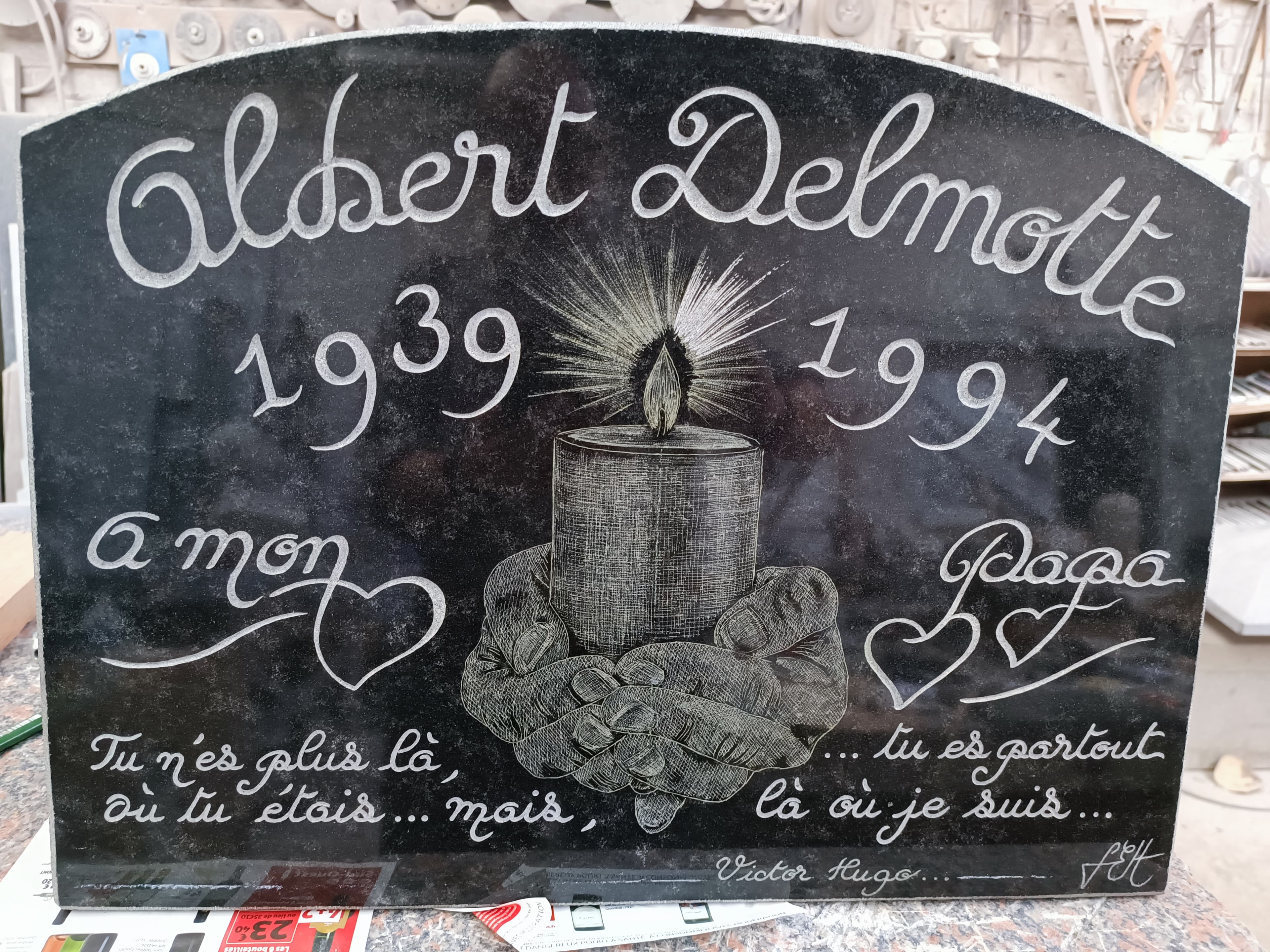 Plaque A D