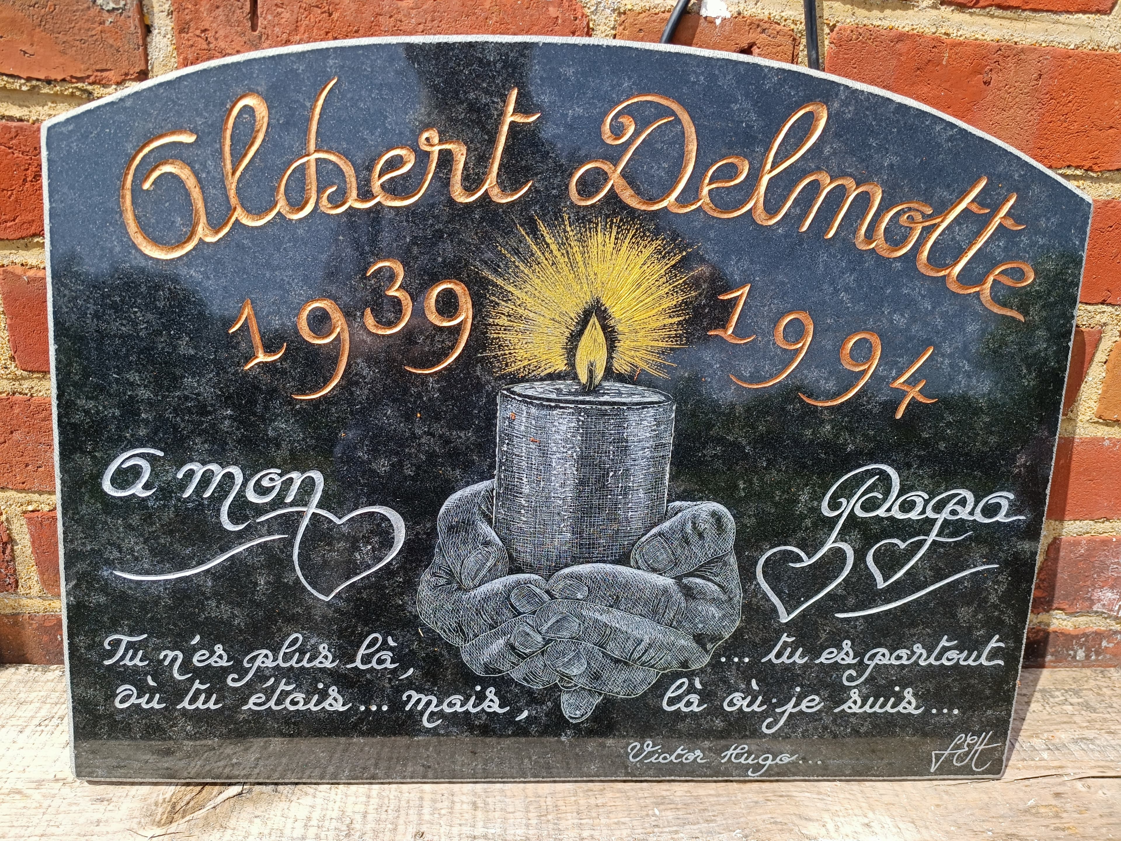 Plaque A D