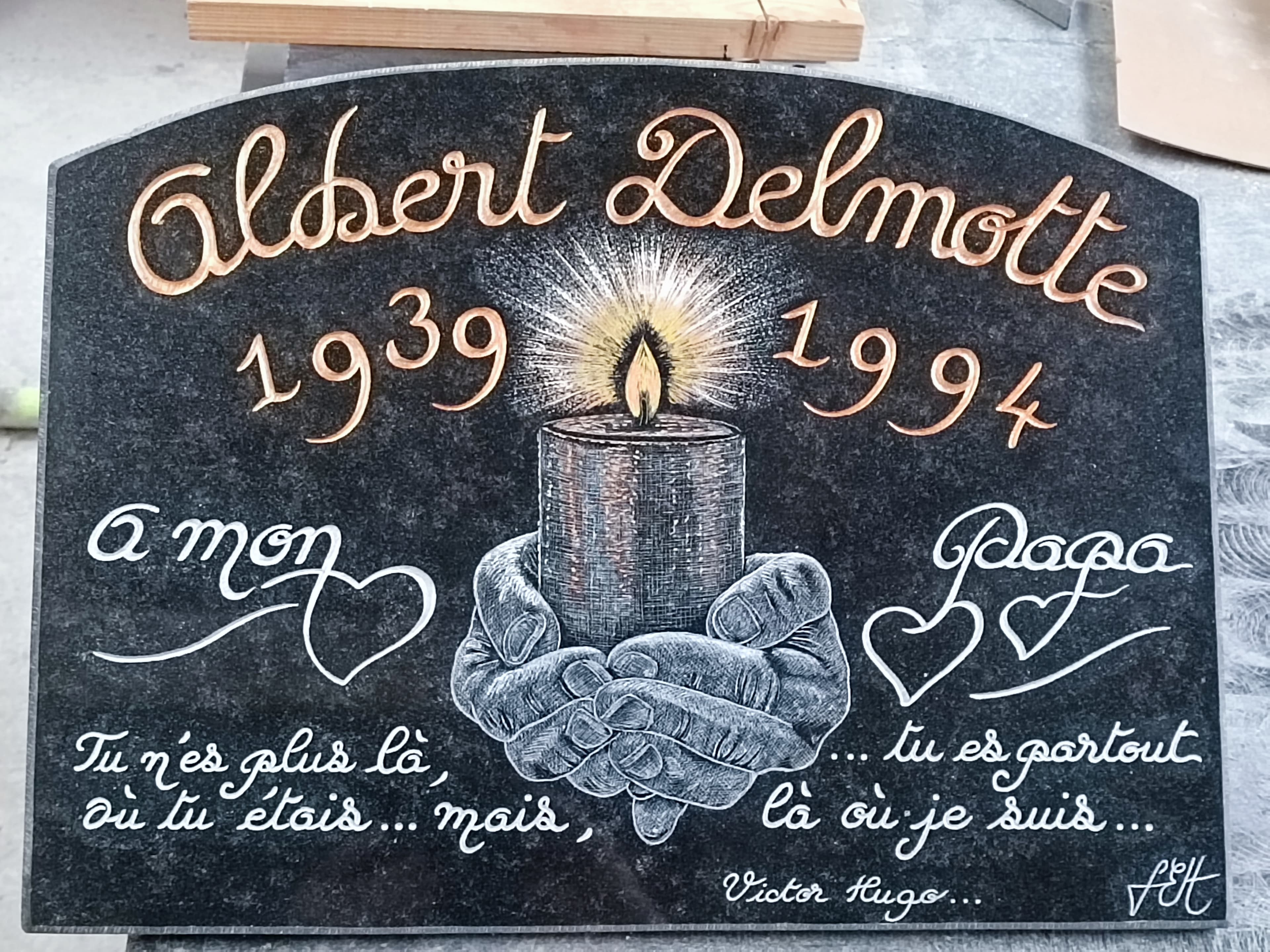 Plaque A D