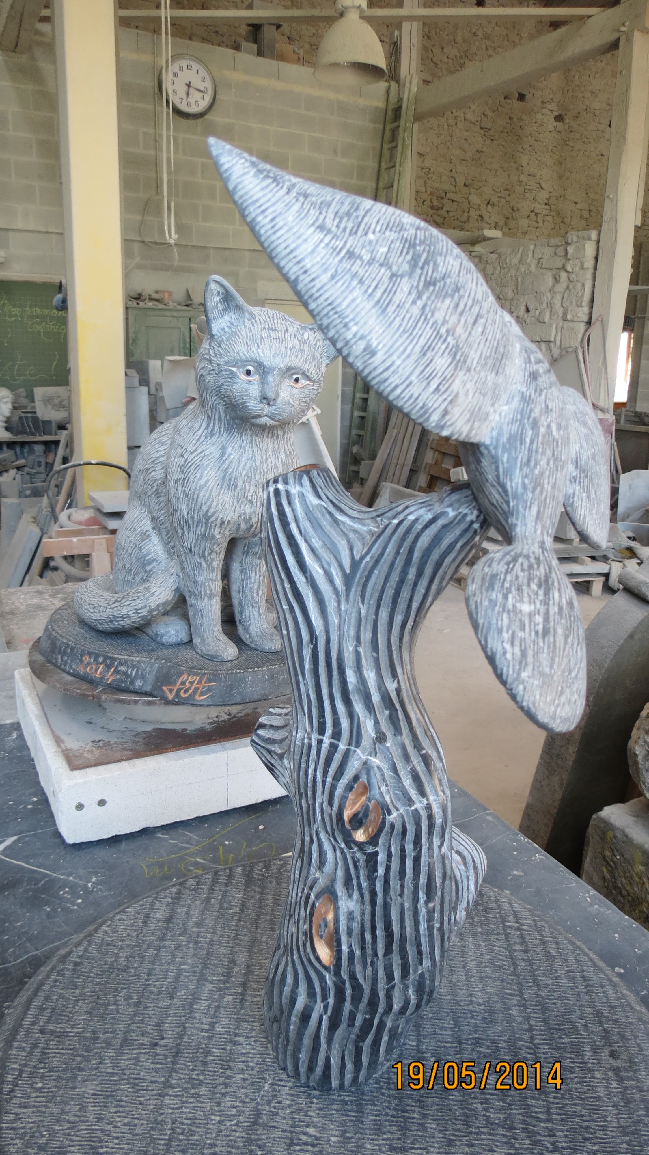 CHAT Sculpté en pierre bleue