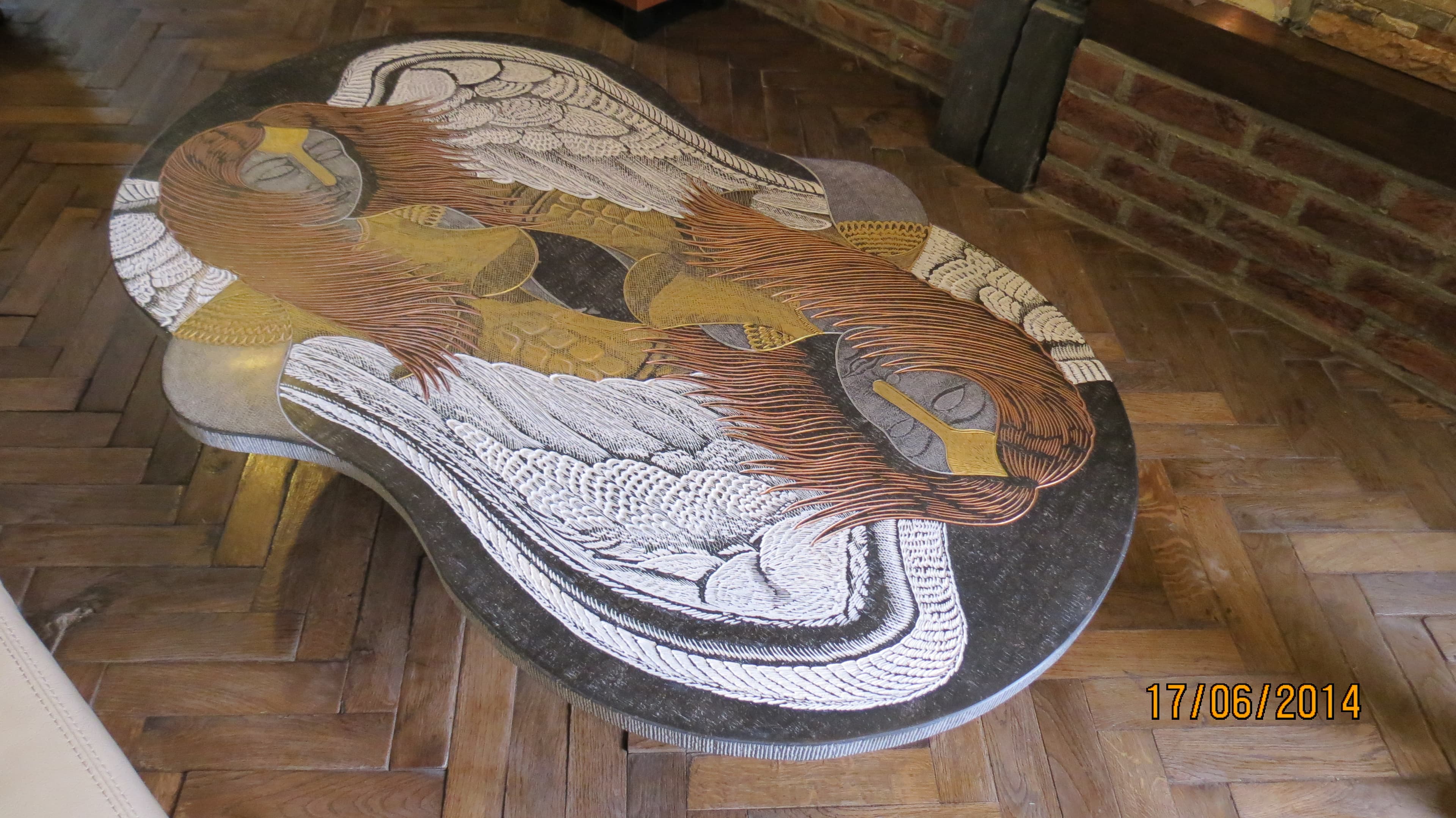 Table de salon Femme Ange Guerrière