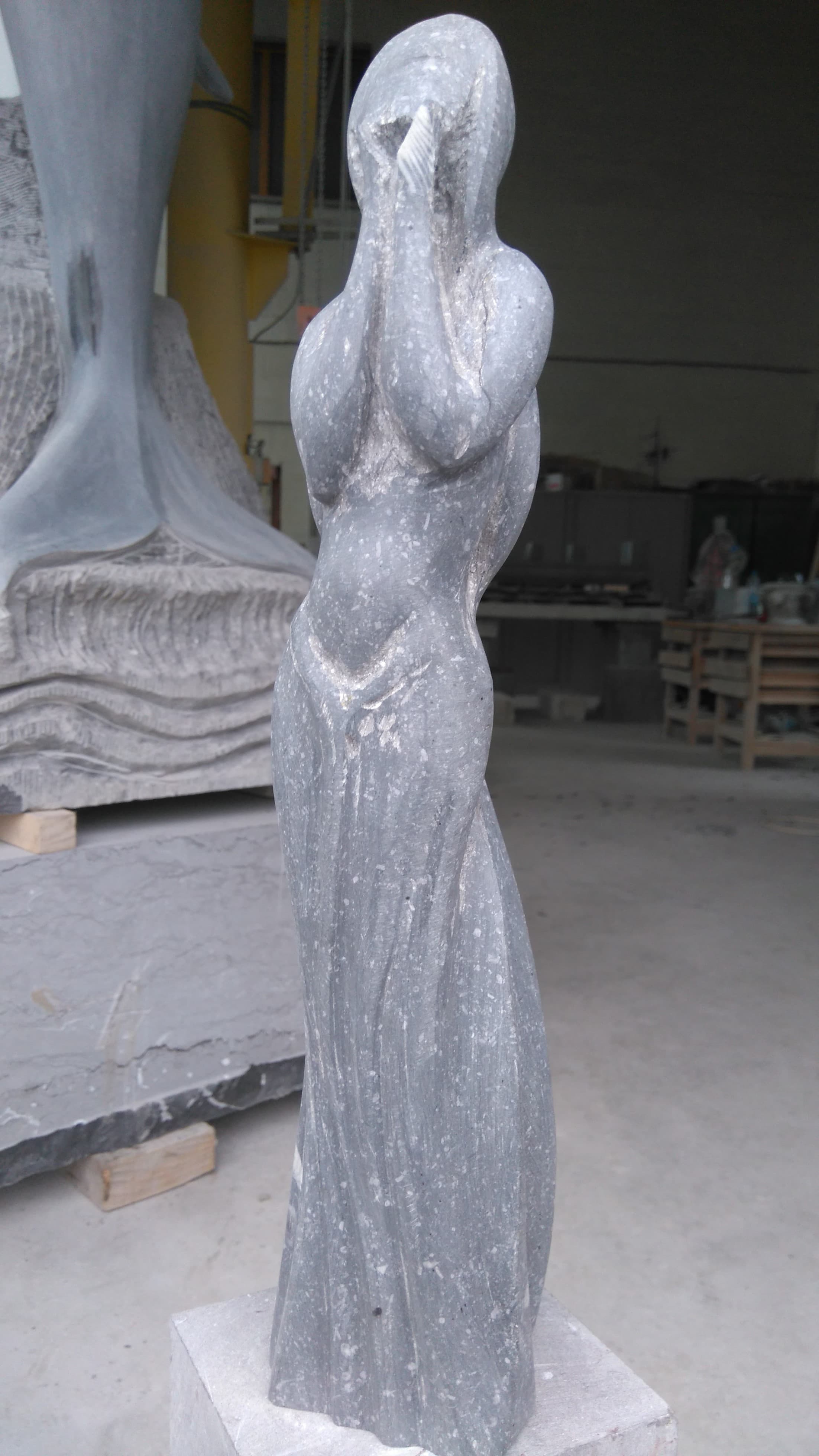 1 Sculpture double femme