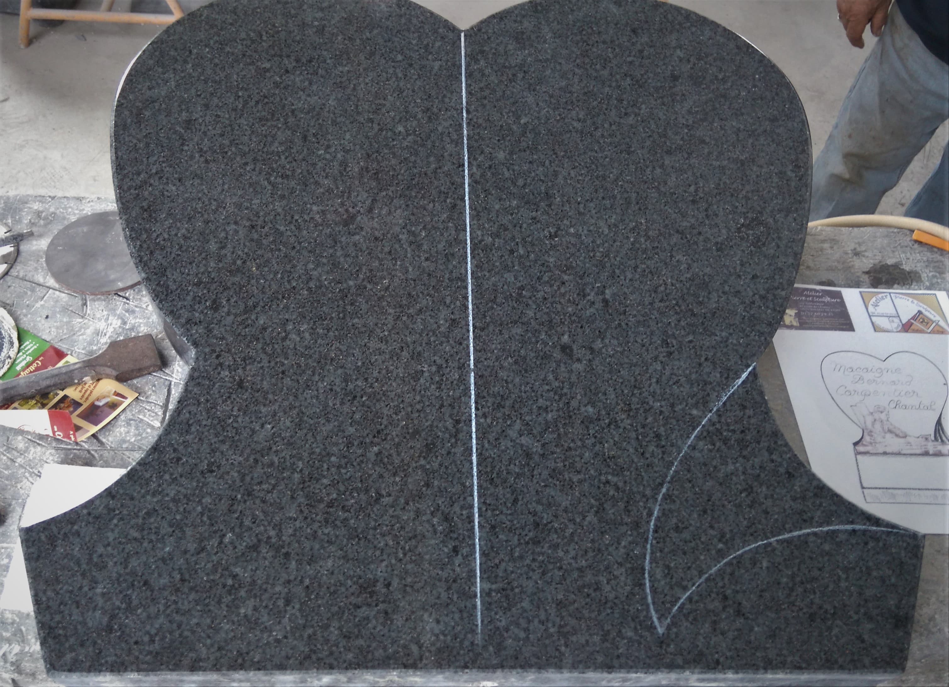 Monument pour menuisier ébéniste (1bis)