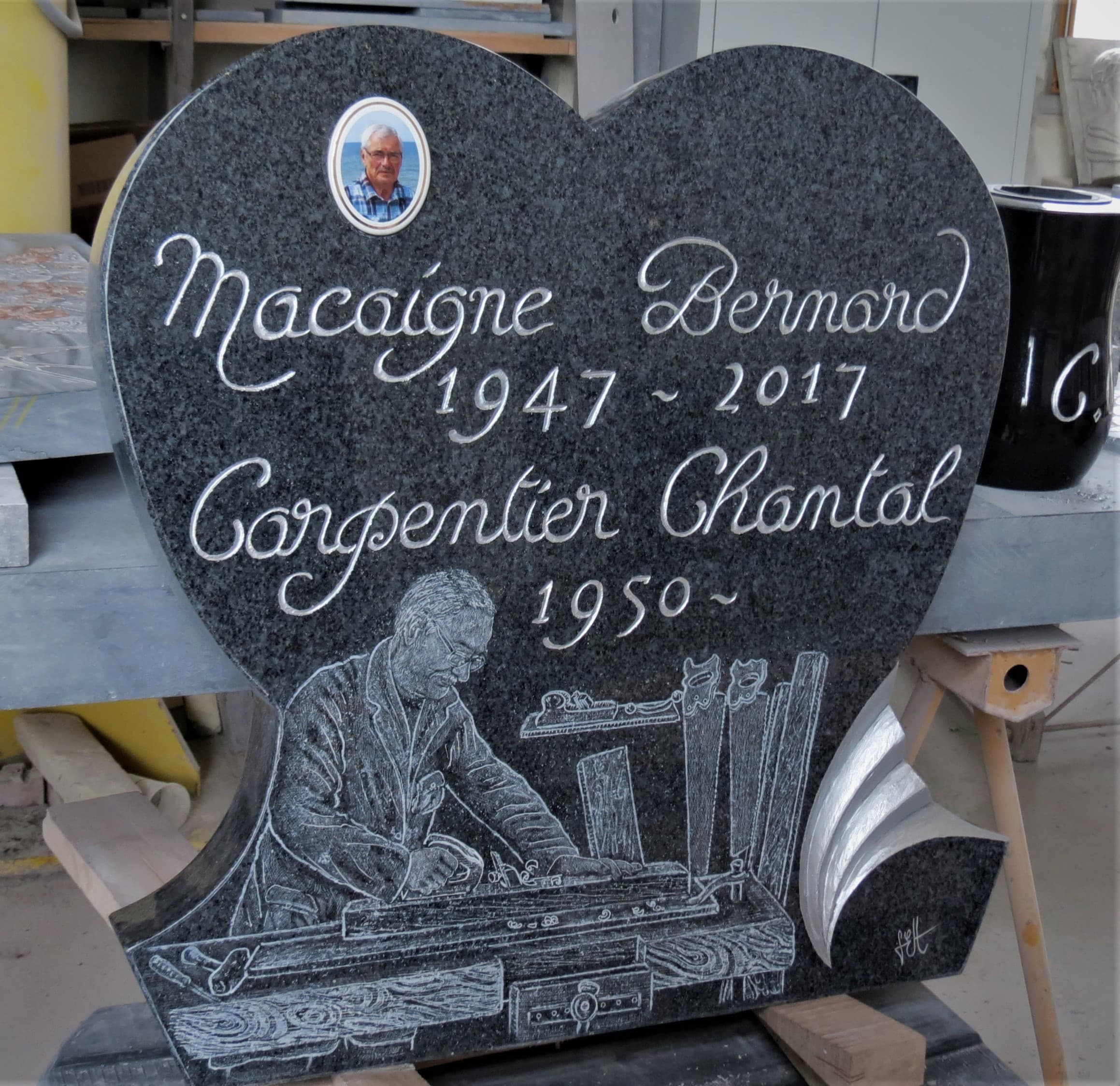 Monument pour menuisier ébéniste (1bis)
