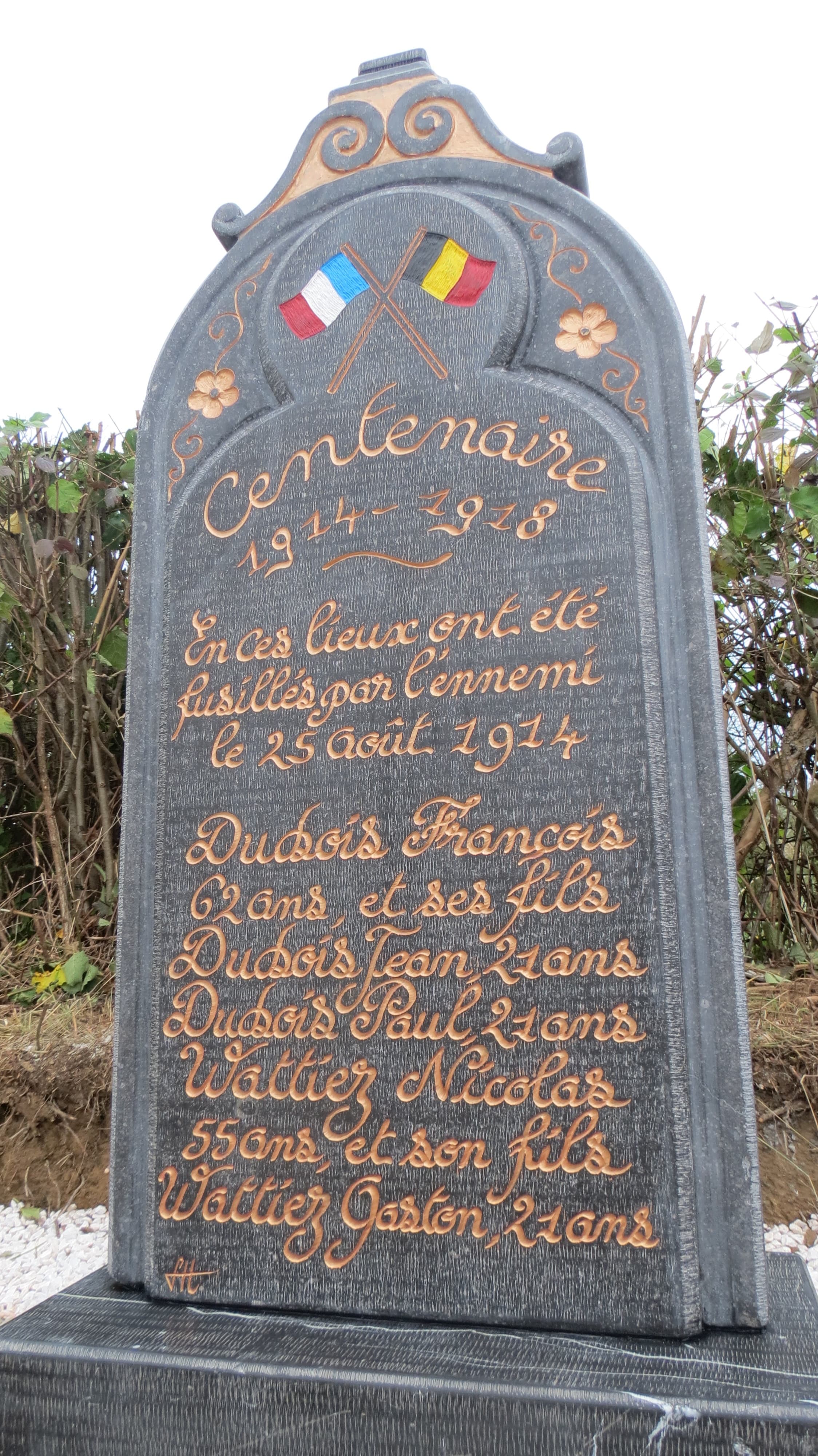 2014 - 23.10 - Stèle de Beaurieux - la pose