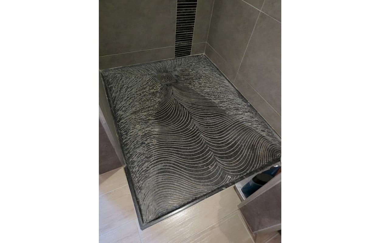 Bac à douche à l'Italienne gravé