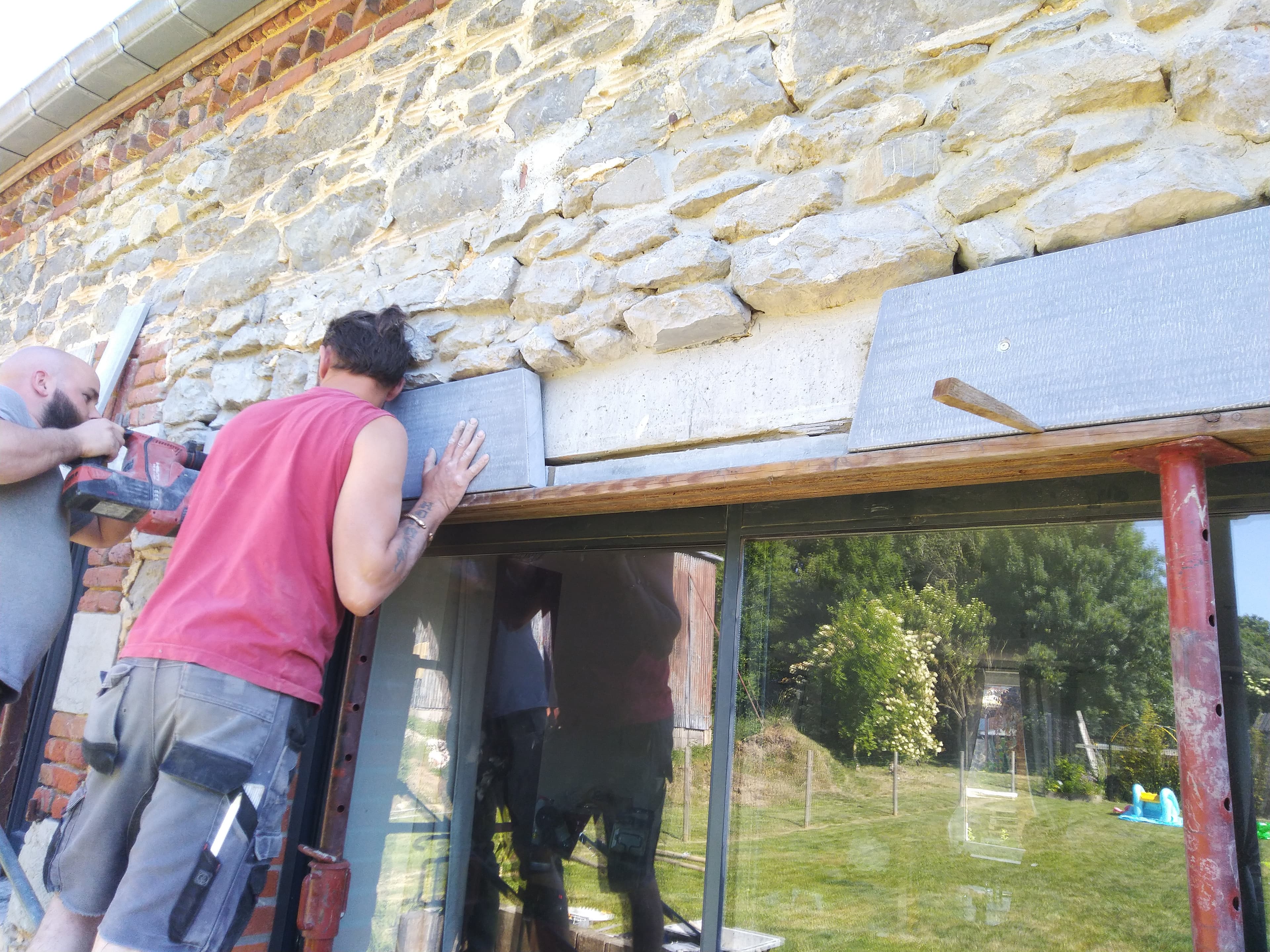 Bat Habillage d'un linteau béton