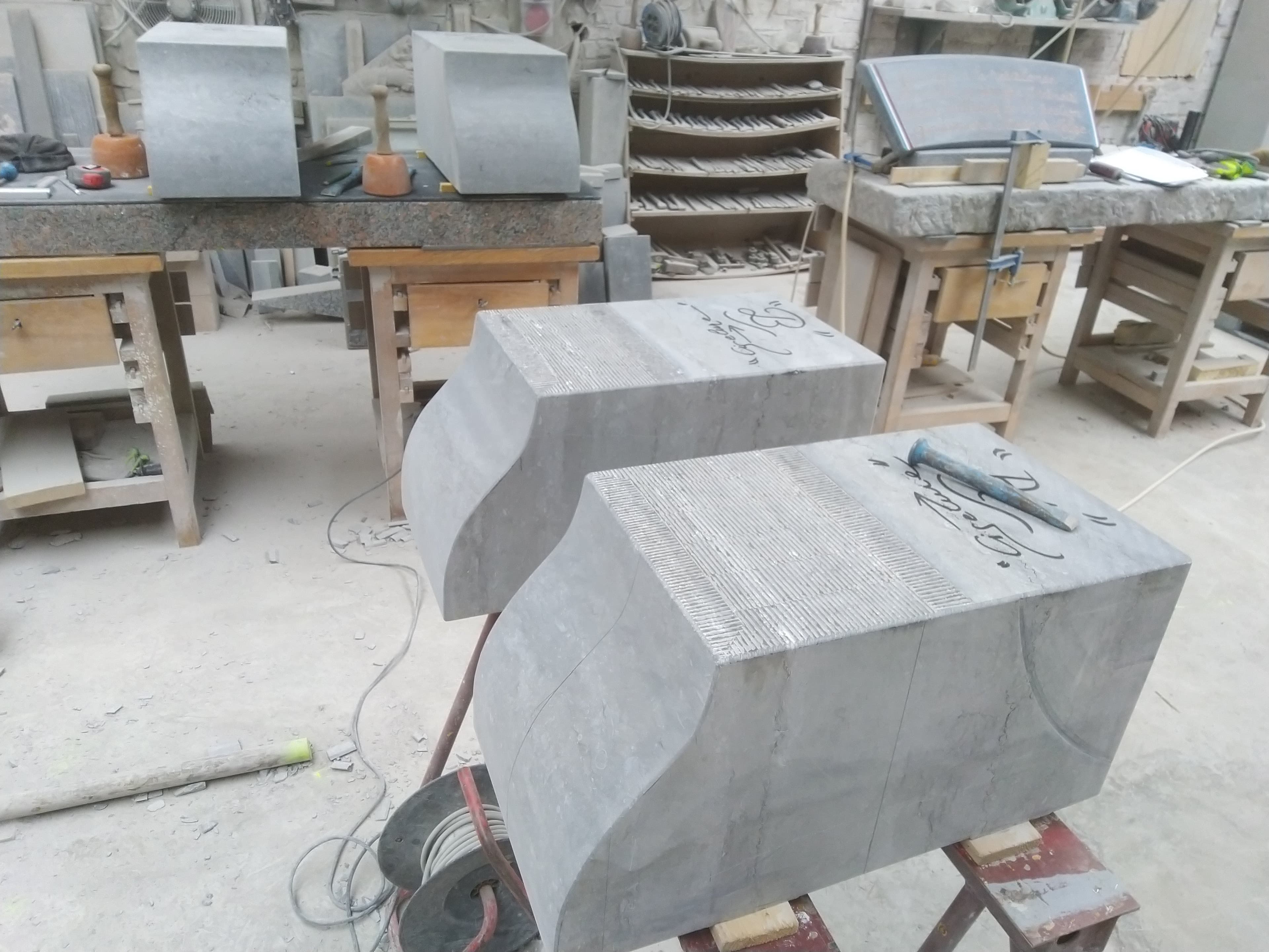 Corbeaux Blasons Gravés et peints