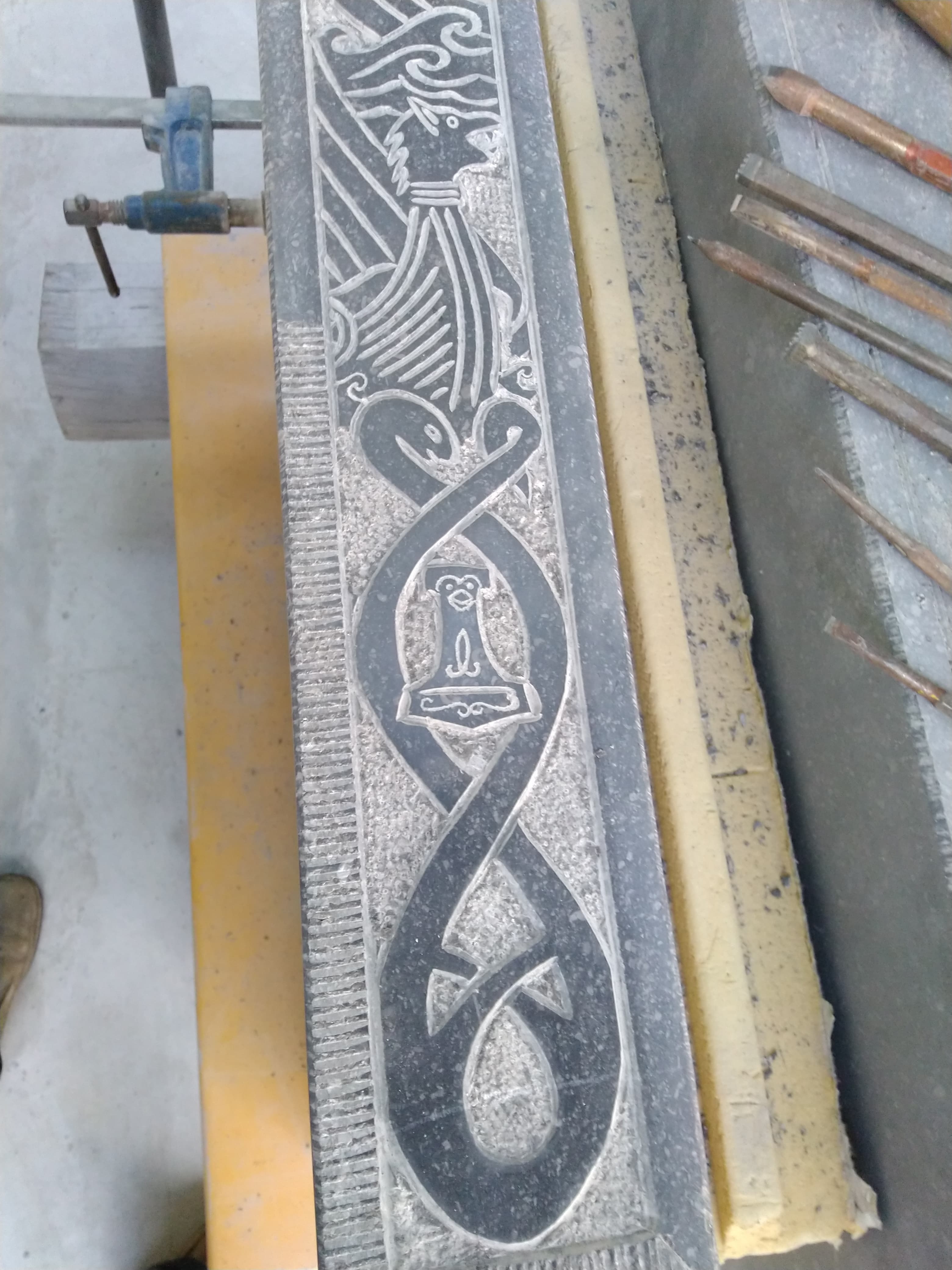 Evier gravure Viking et rune