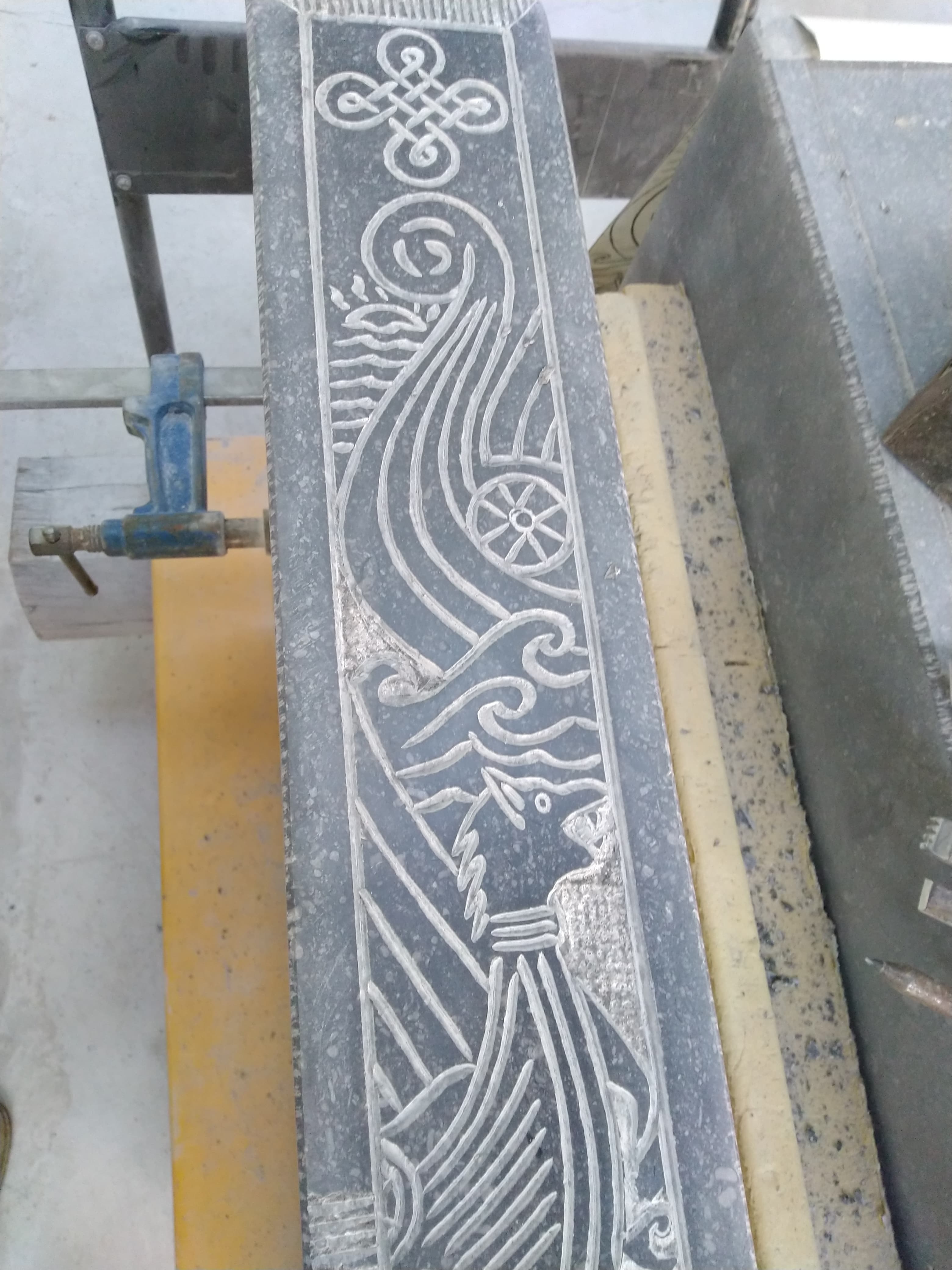 Evier gravure Viking et rune