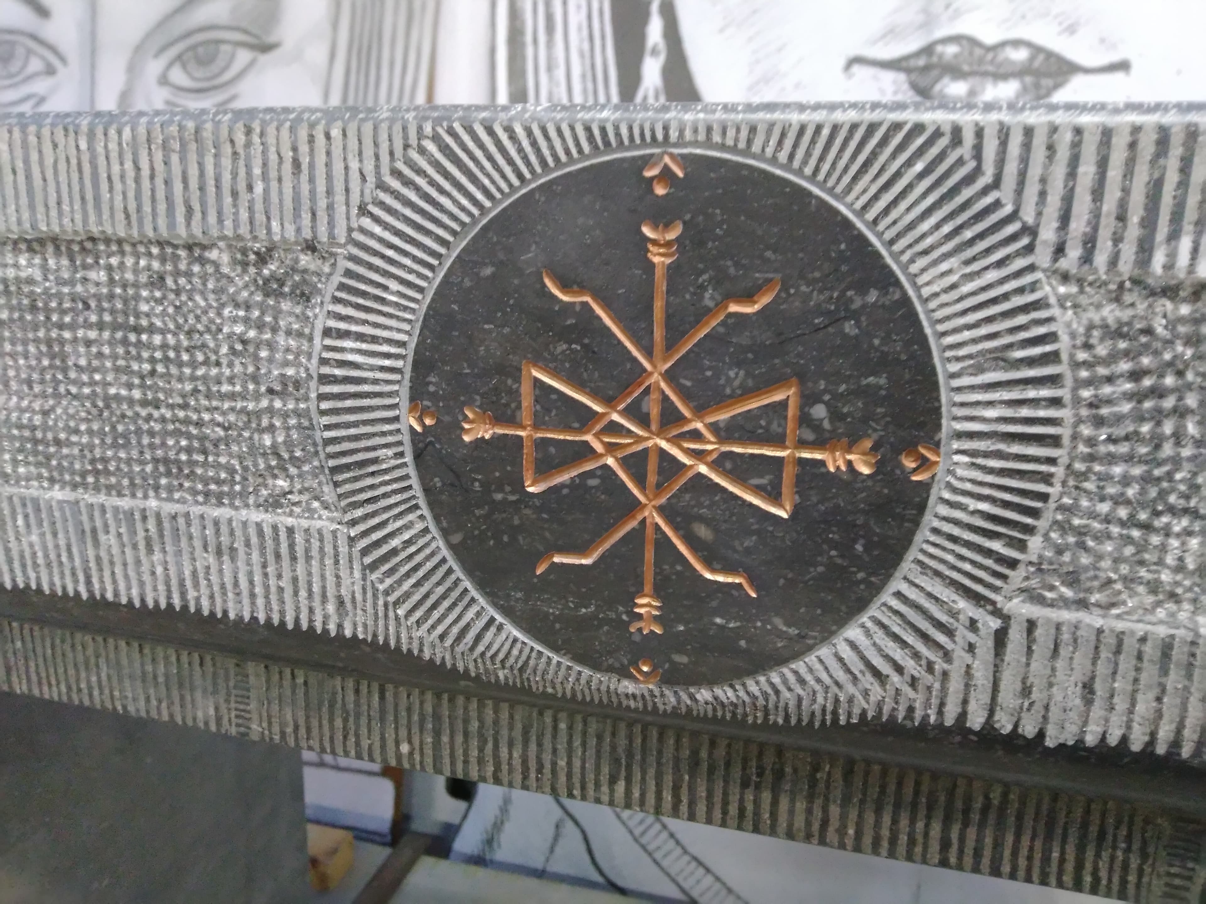 Evier gravure Viking et rune