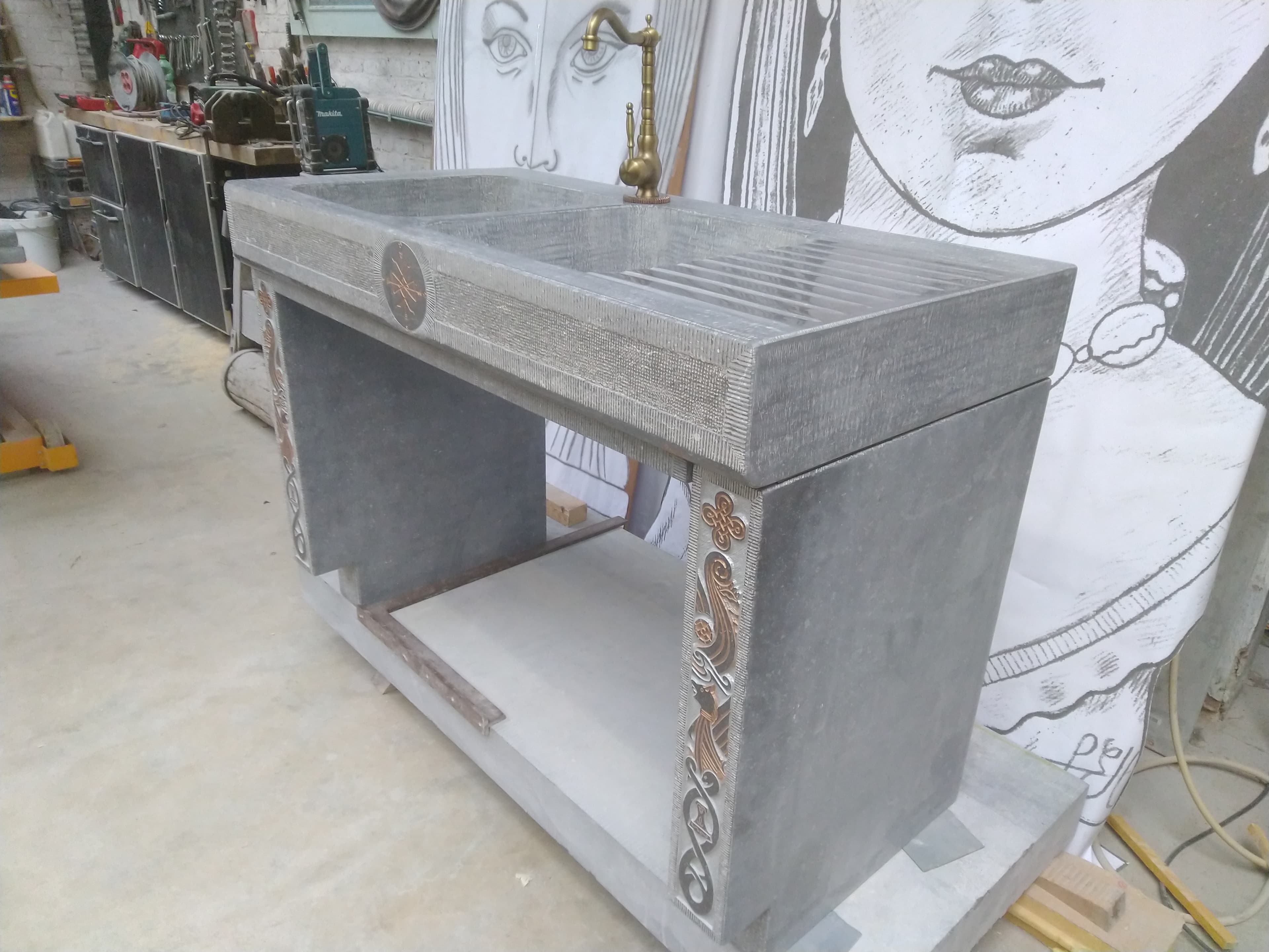 Evier gravure Viking et rune