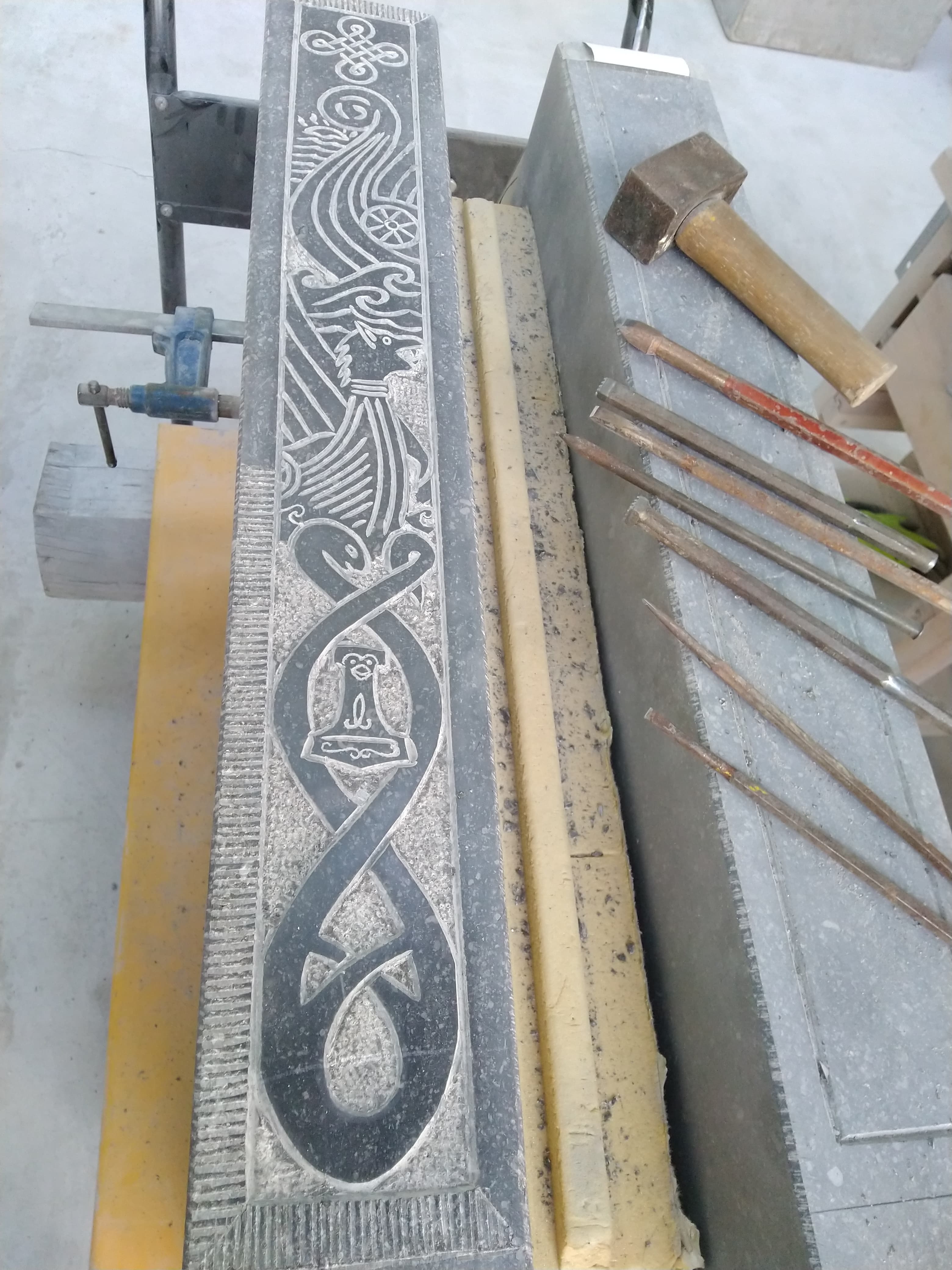 Evier gravure Viking et rune