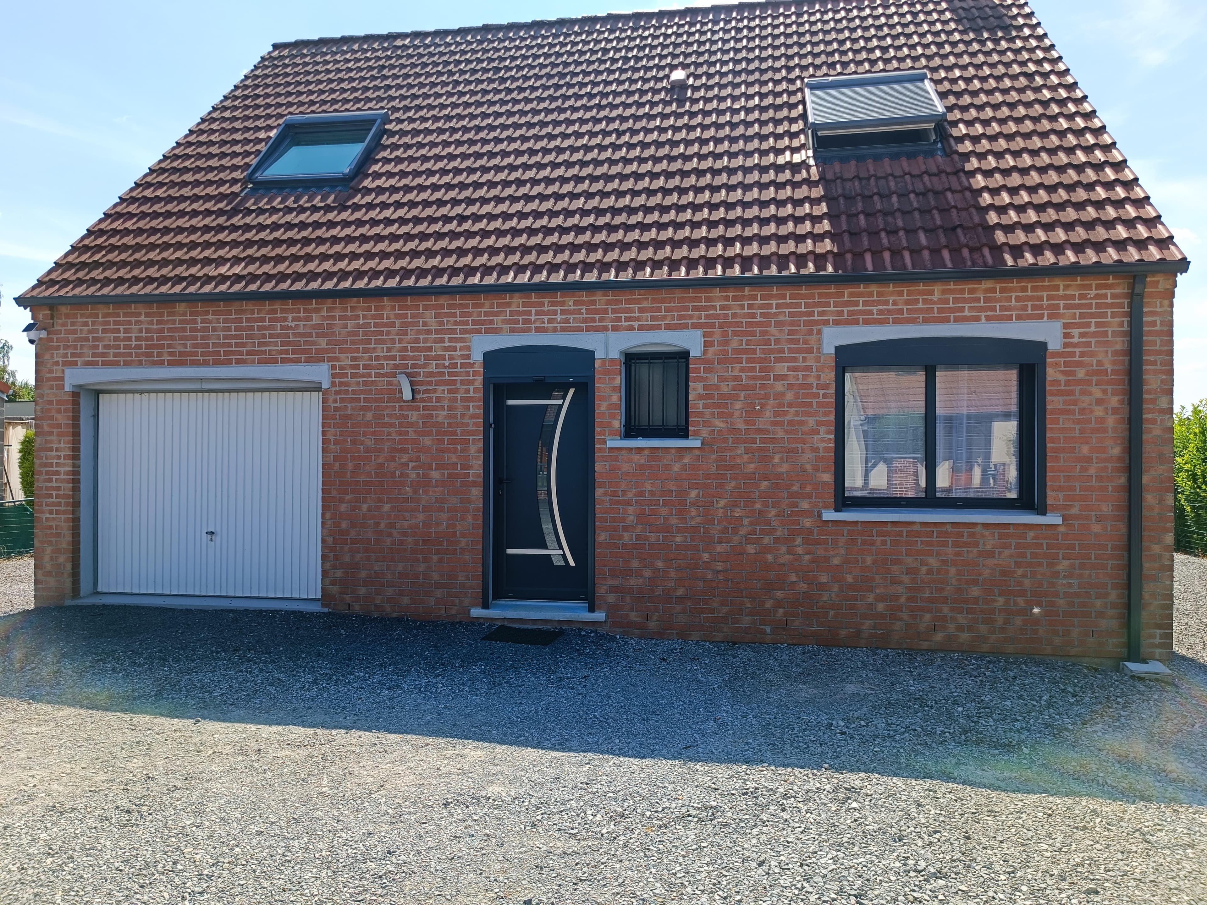 Faux-linteaux pour habillage linteaux béton