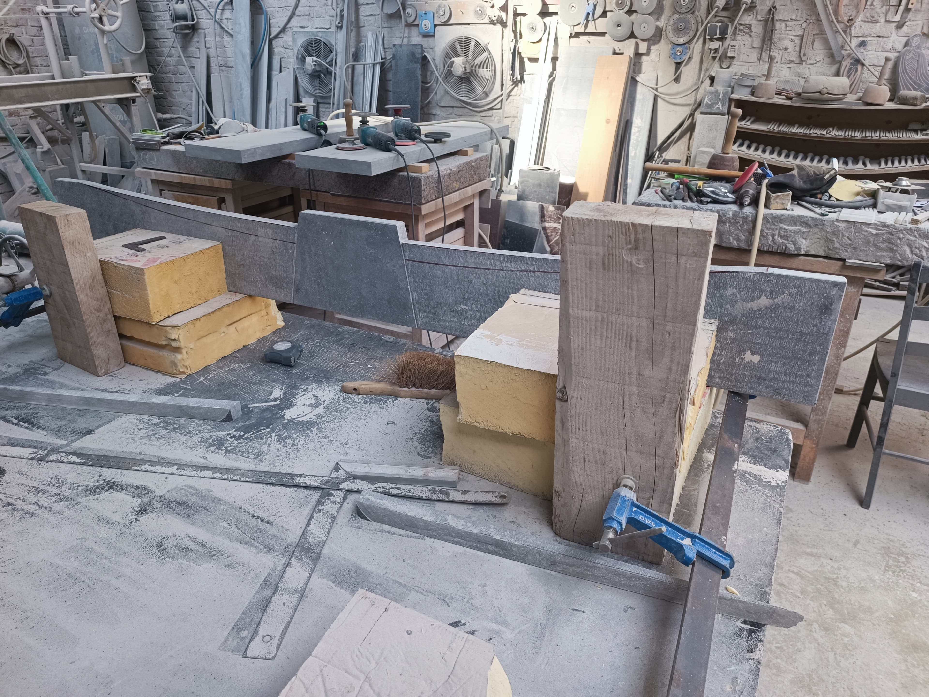 Faux-linteaux pour habillage linteaux béton