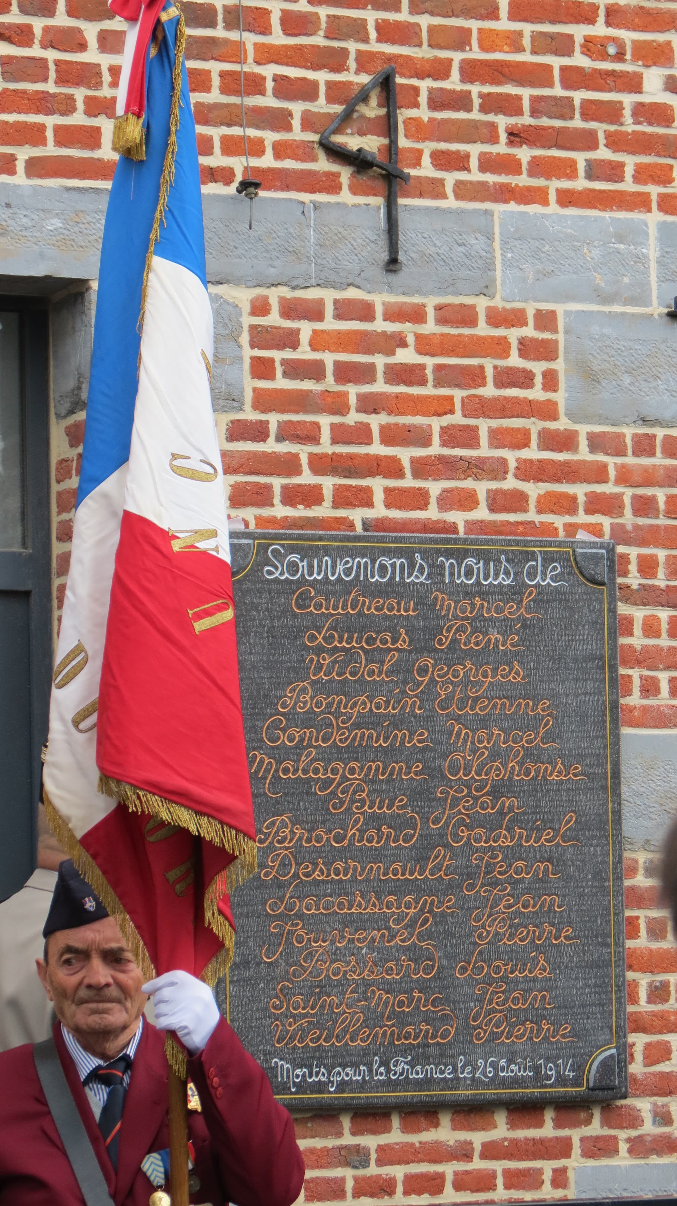 Plaque du Souvenir, à Sèmeries-Zorées