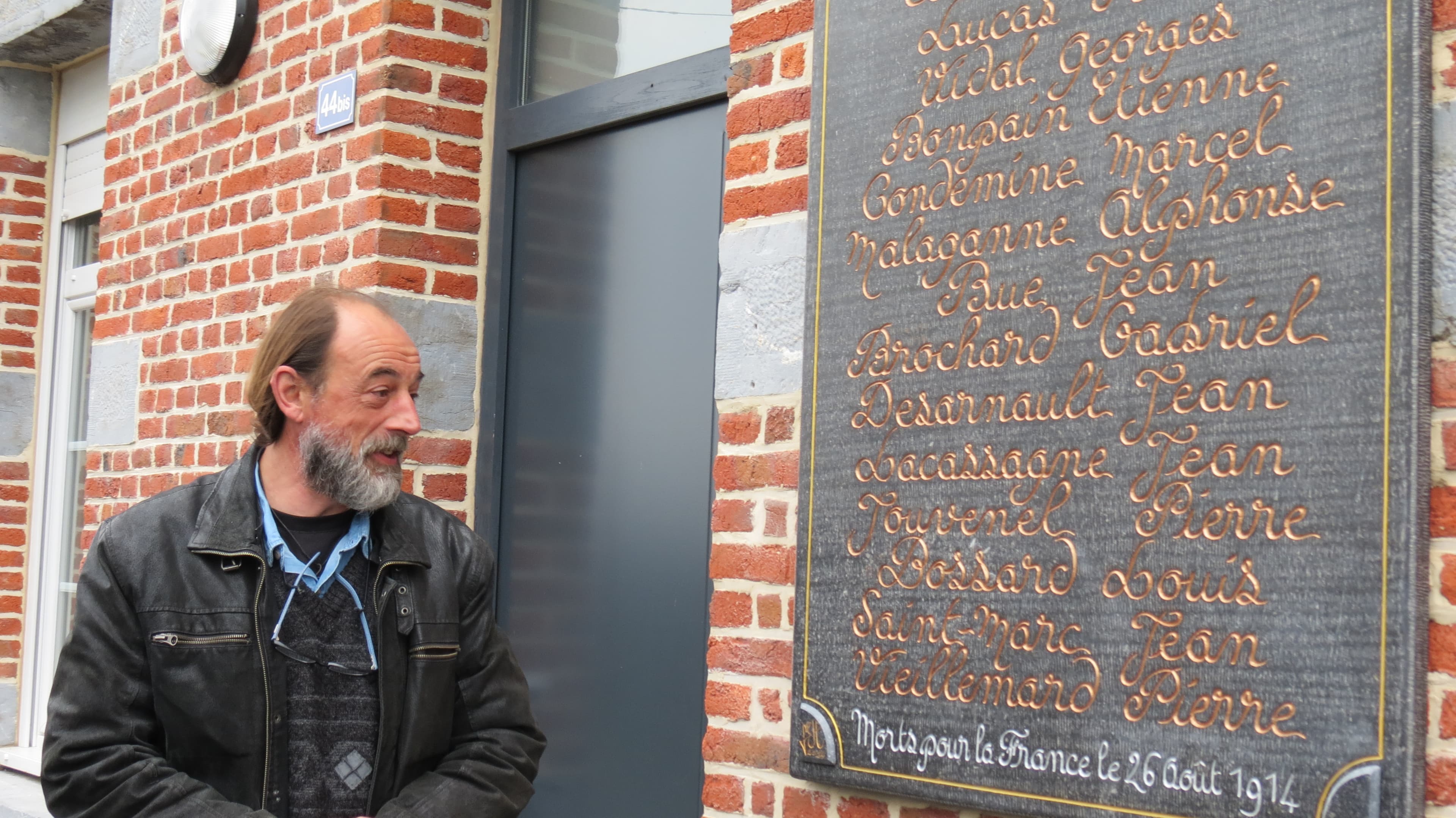 Plaque du Souvenir, à Sèmeries-Zorées