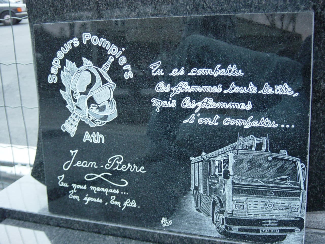 Plaque hommage pompiers