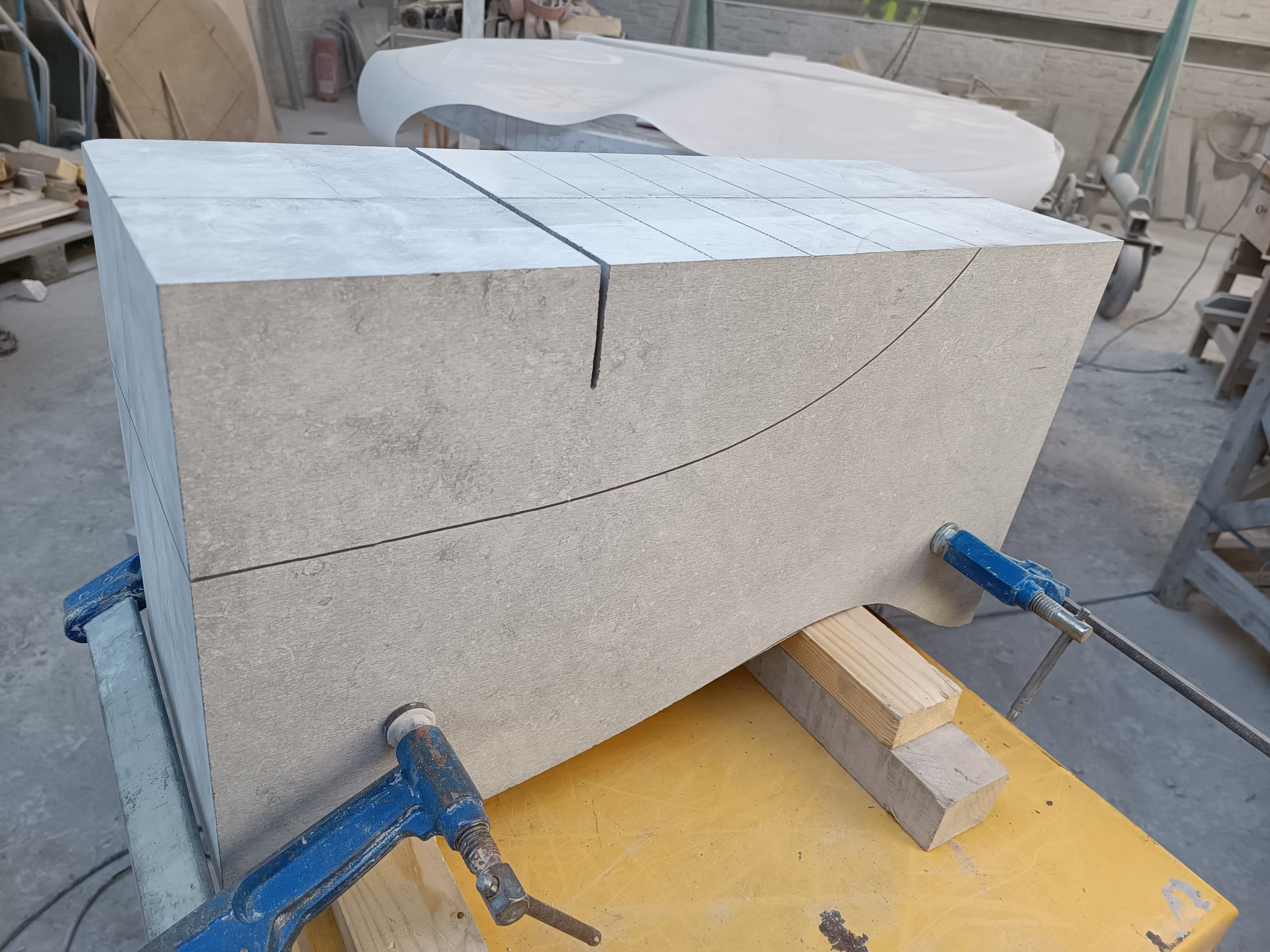 A. Travail évolutif de la table Templière