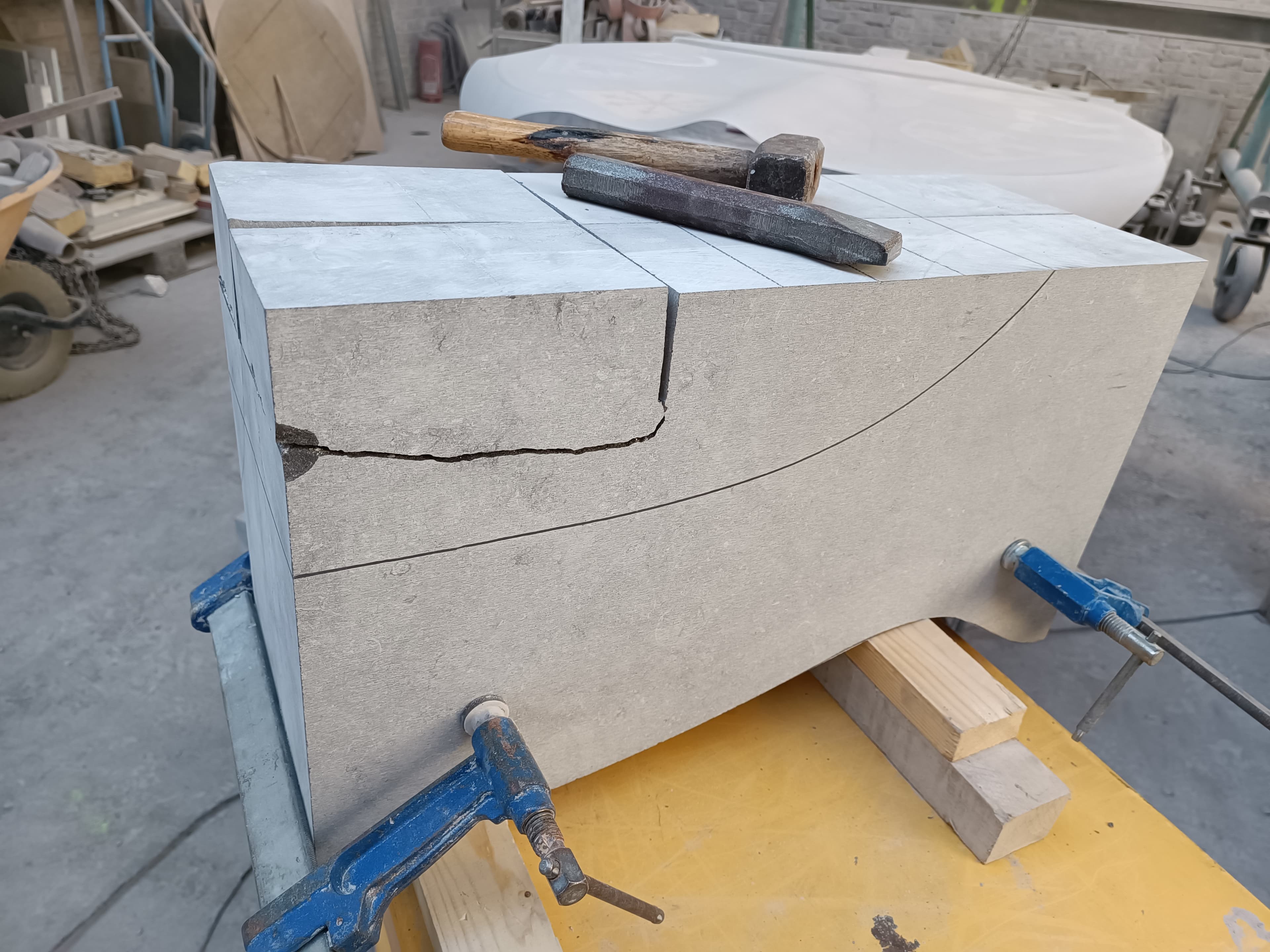 A. Travail évolutif de la table Templière