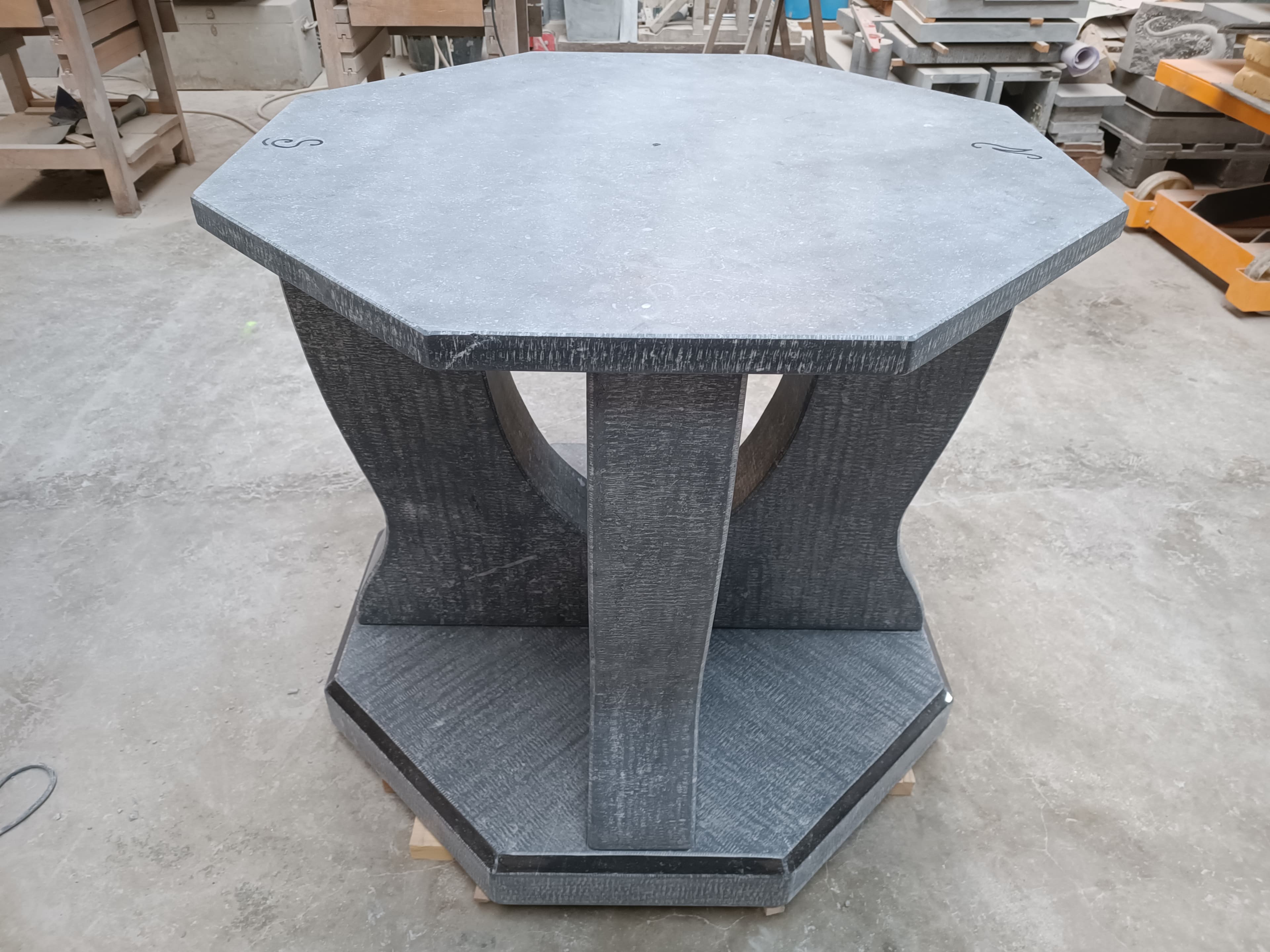 A. Travail évolutif de la table Templière