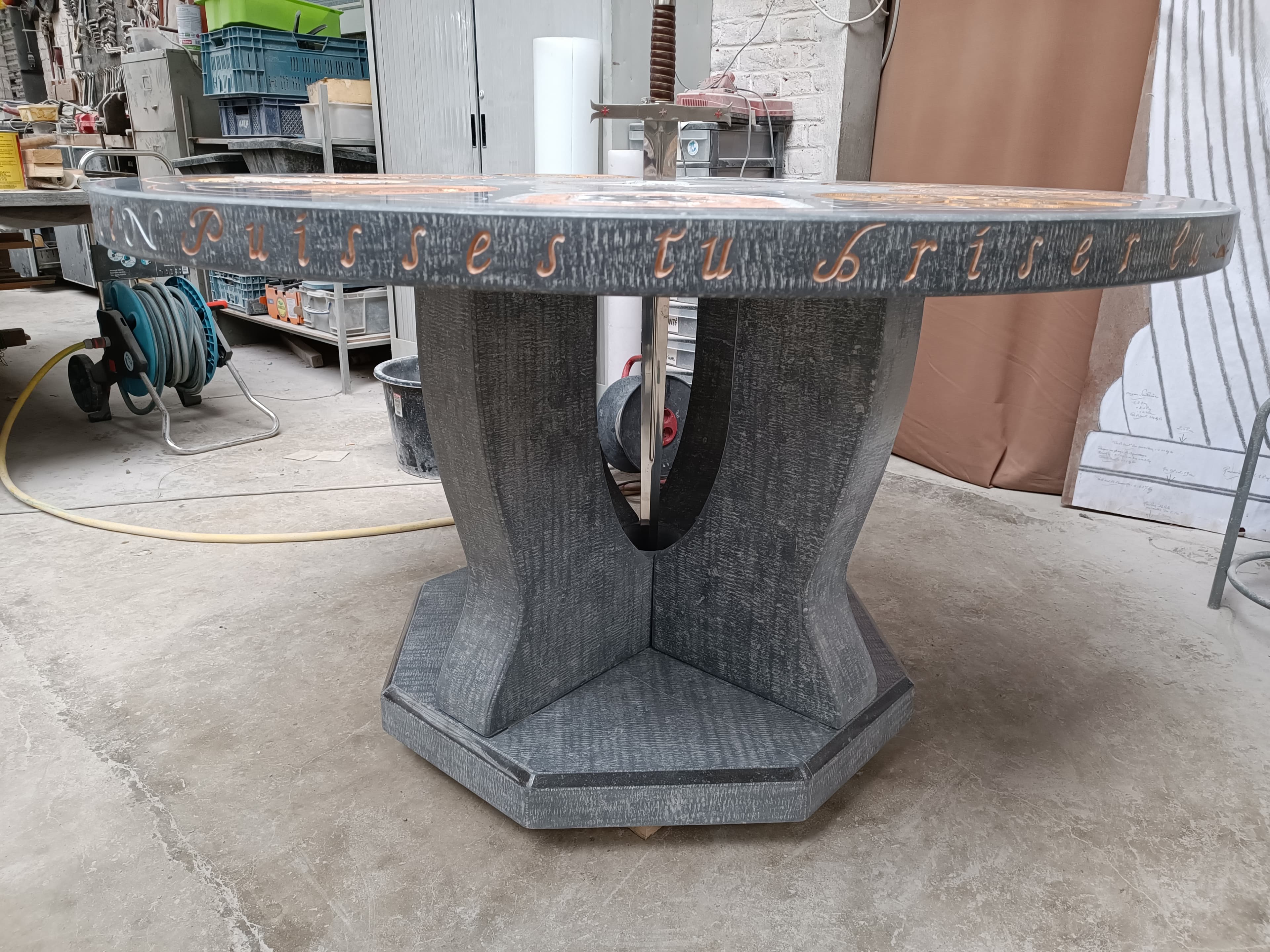 A. Travail évolutif de la table Templière