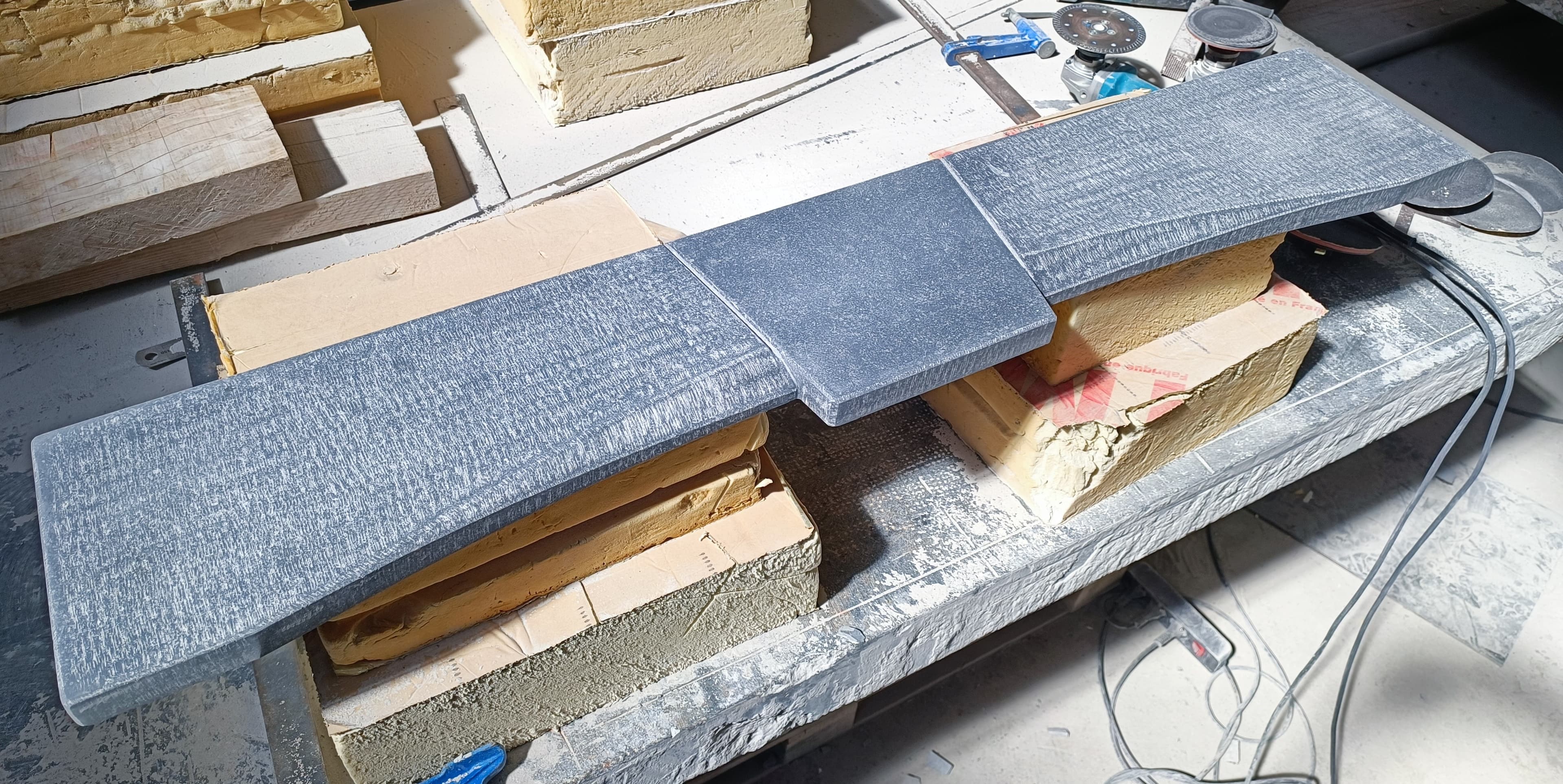 Faux-linteaux pour habillage linteaux béton